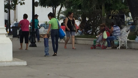 Mujeres se integran al seguro de vida, en beneficio de hijos en edad escolar