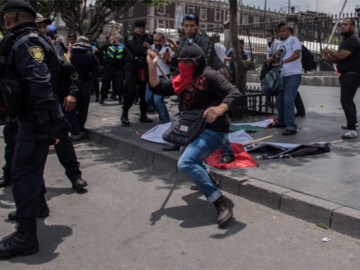 Nazis comienzan pelea en caminata de la LGBTTTI