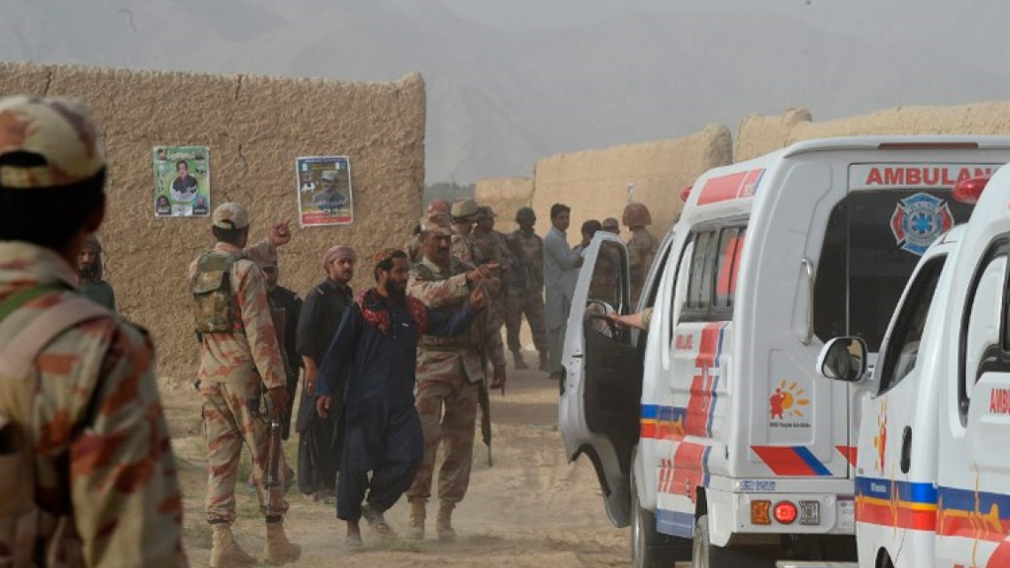 128 muertos en un ataque suicida en Pakistán
