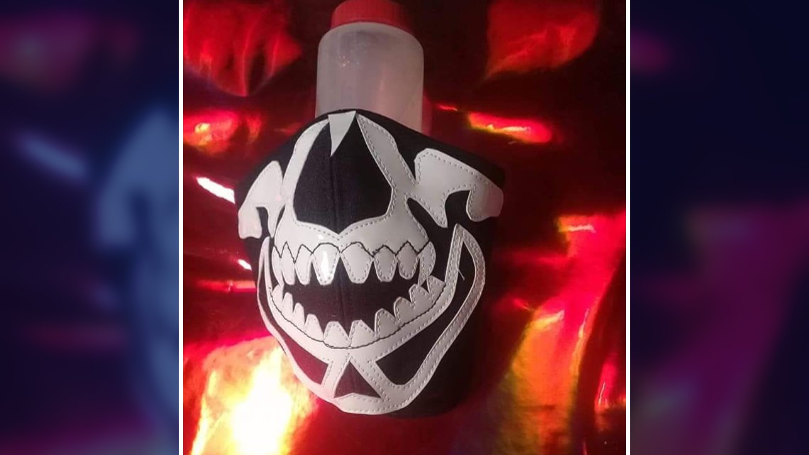 “Luchan” contra el COVID-19 con cubrebocas inspirados en luchadores