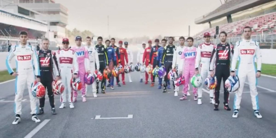 Pilotos contemplan arrodillarse como parte de la lucha contra el racismo