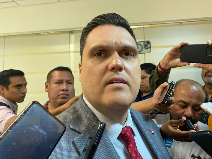 Ismael Cabeza de Vaca no asiste al Congreso