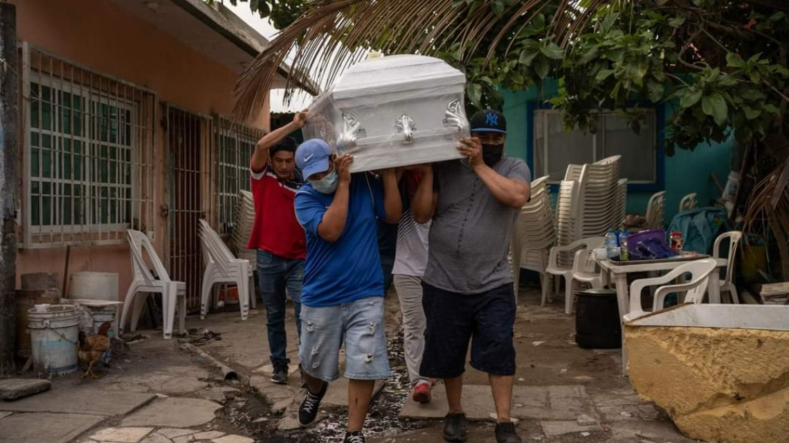 Despiden a Rosa Isela, joven embarazada raptada para robarle a su bebé