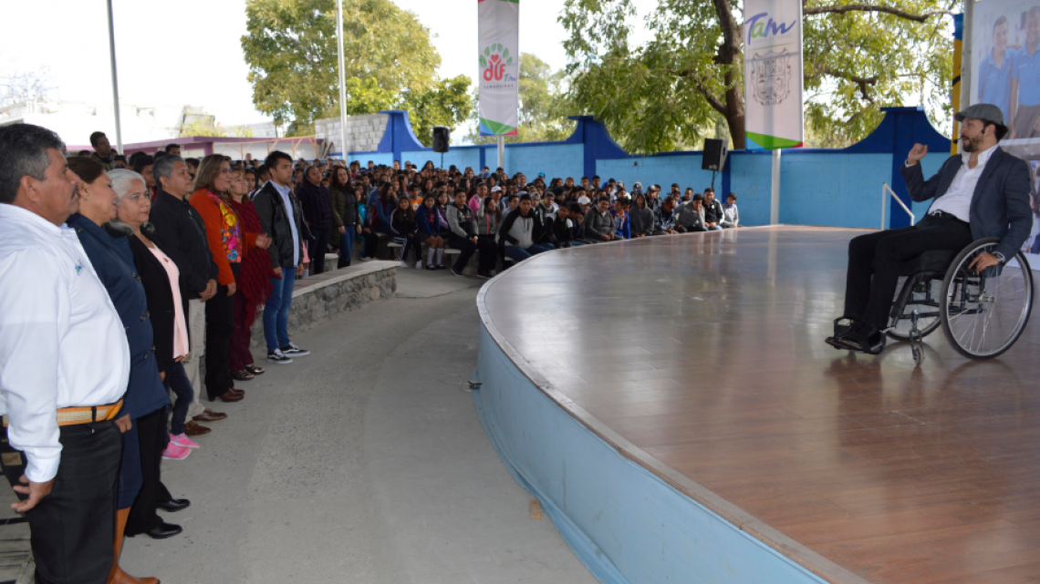 DIF Tamaulipas imparte conferencias sobre riesgos de las adicciones