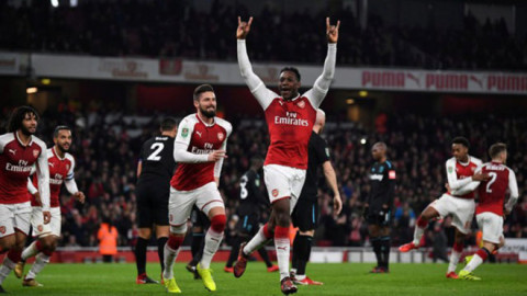 Chicharito regresa a titularidad en eliminación del West Ham