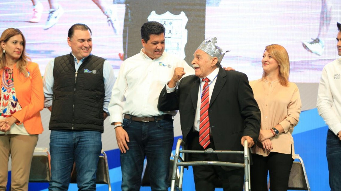 Entregan Premio Estatal del Deporte 2017