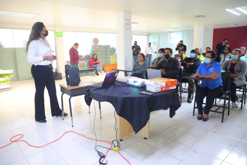 Capacita dirección de Tránsito y Vialidad a motociclistas de la ciudad 