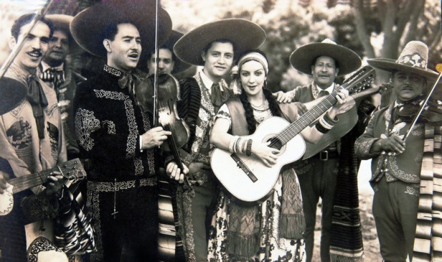 Hoy celebramos al mariachi en su día