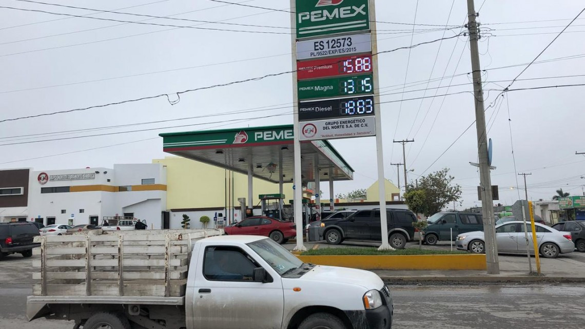 Baja precio de la gasolina y genera desabasto en Matamoros