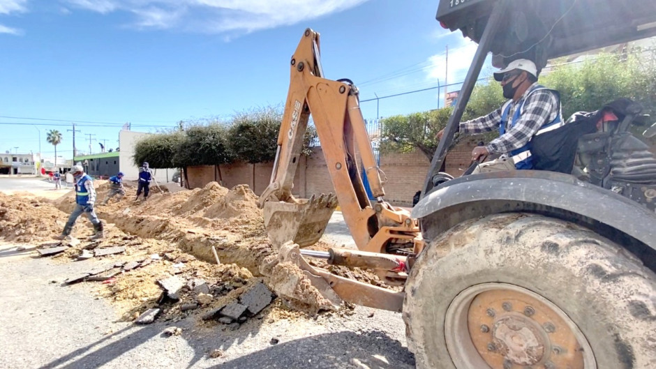 Beneficia Proyecto 2021 de COMAPA a colonias con problemas de red sanitaria