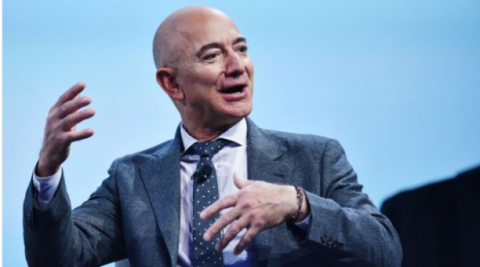 Jeff Bezos crea fundación para contrarrestar el cambio climático