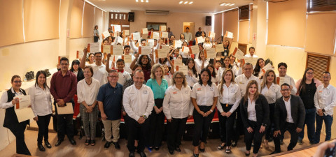 Concluye la UAT con éxito el programa Peraj-Adopta un Amigo