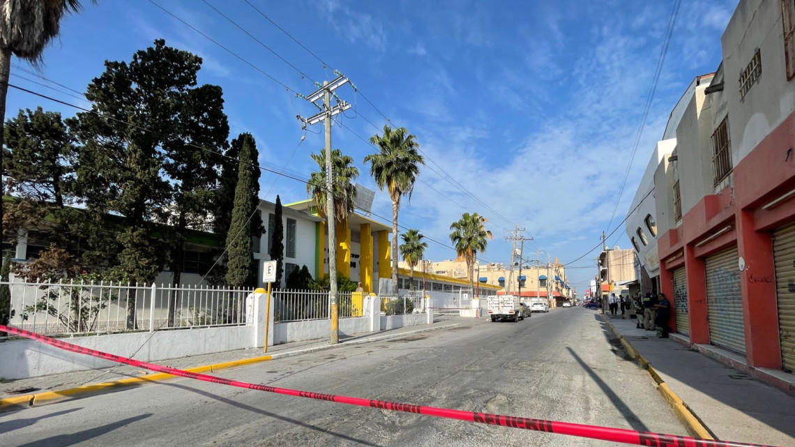 Evacuan por granada en preparatoria Escandón