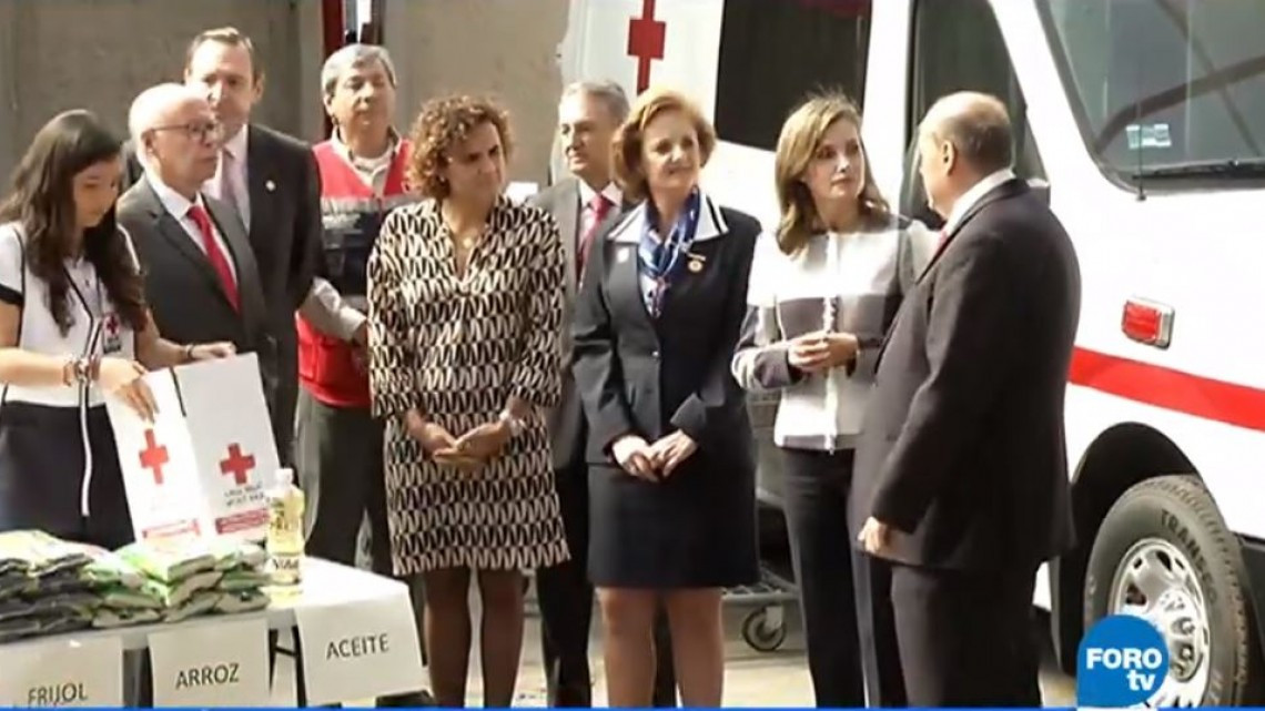Reina Letizia visita la Cruz Roja Mexicana