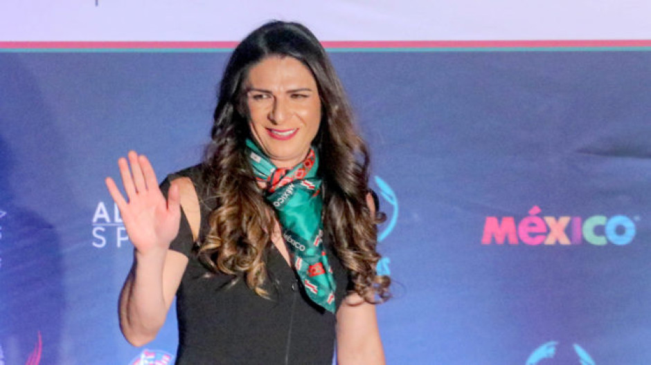 Ana Gabriela Guevara se recupera satisfactoriamente de operación