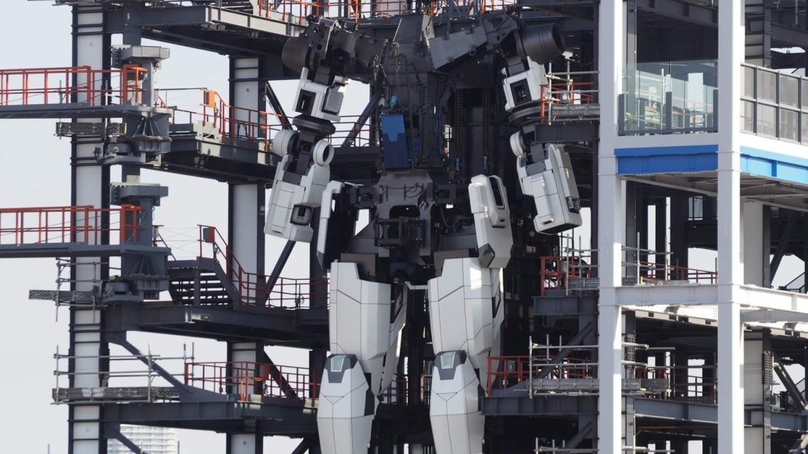 Japón inicia pruebas del robot Gundam que camina solo 