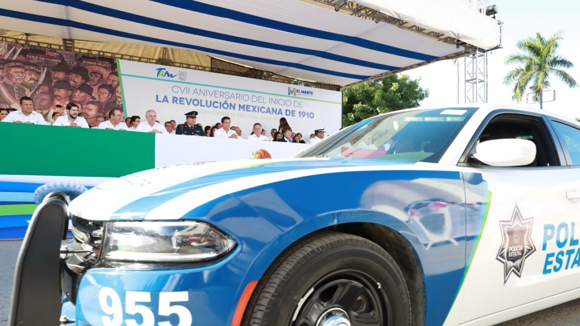 Gobernador conmemora revolución mexicana con desfile