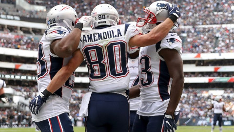 Los Patriotss apalean a los Raiders en el Azteca