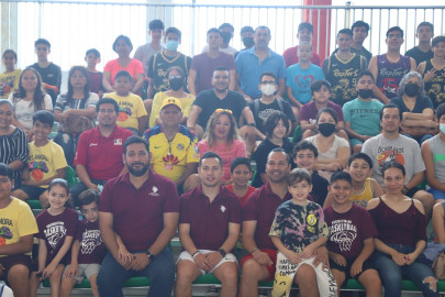Realizan plática motivacional en campamento de Basquetbol