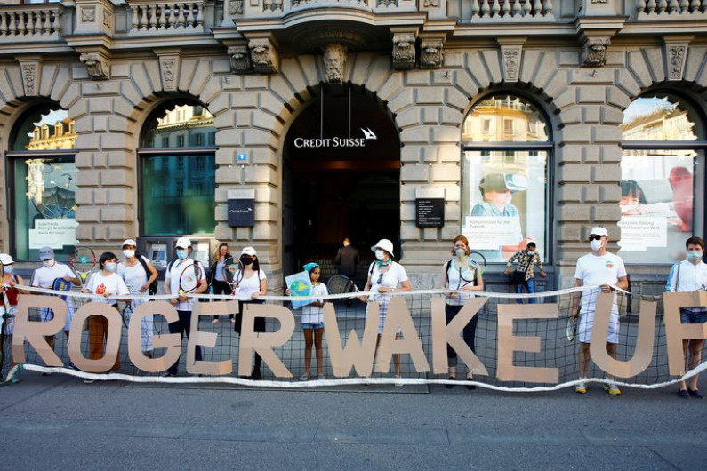 Protestas contra Federer en Suiza