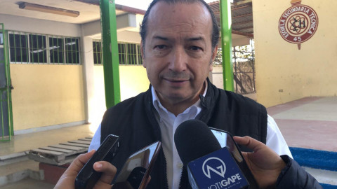 Piden a universitarios no confundir las becas actuales con las de titulación.