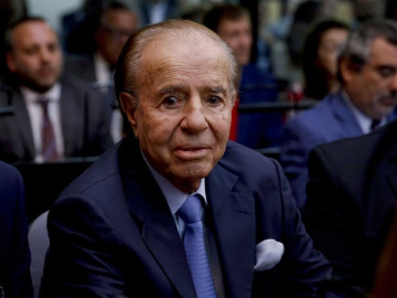 Expresidente argentino, Carlos Menem por cuadro de neumonía