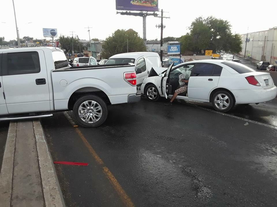 Carambola deja fuertes daños materiales 