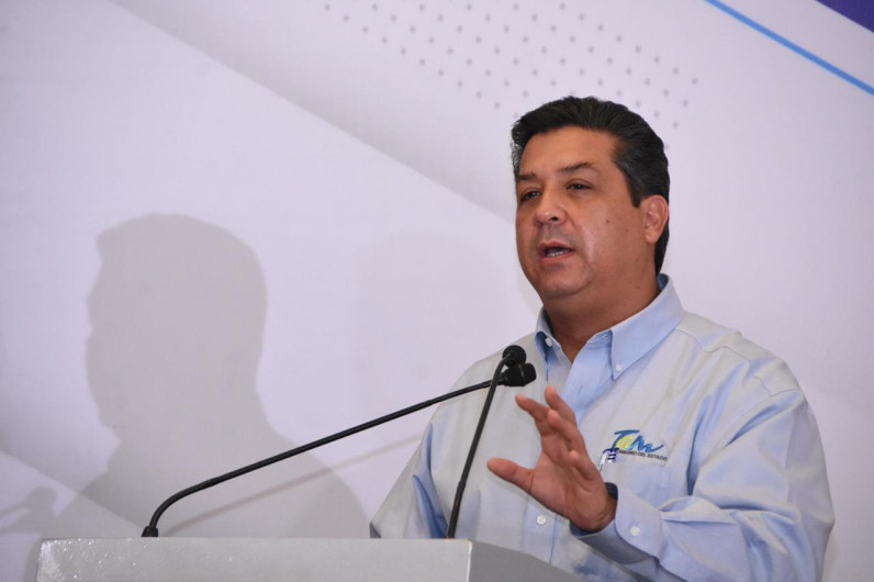 Empleados de Salud protestan en la puerta equivocada: Gobernador 