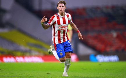 ‘Chicote’ Calderón sería titular en el Clásico ante bajas por Covid-19