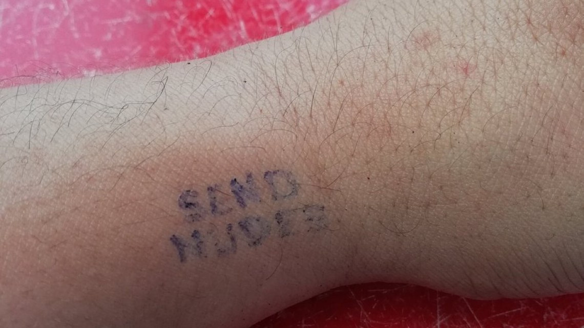 Llega el #JonBoyChallenge