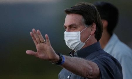 Tras dar positivo al COVID-19 en el nuevo examen, Bolsonaro continuará de cuarentena