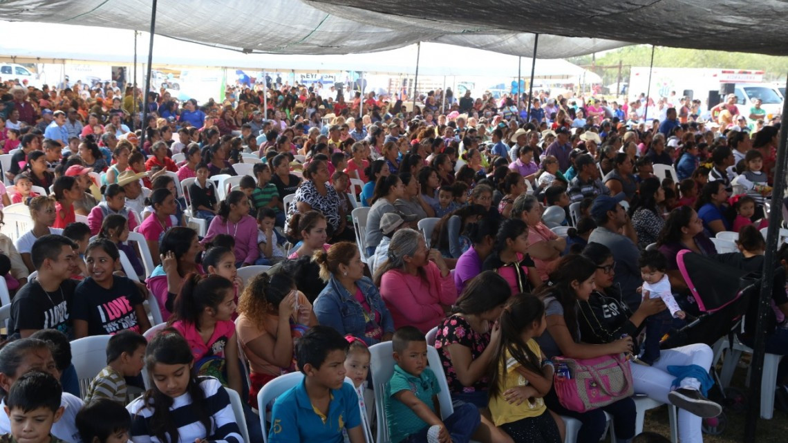 2 mil 500 habitantes se reúnen con Maki Ortiz