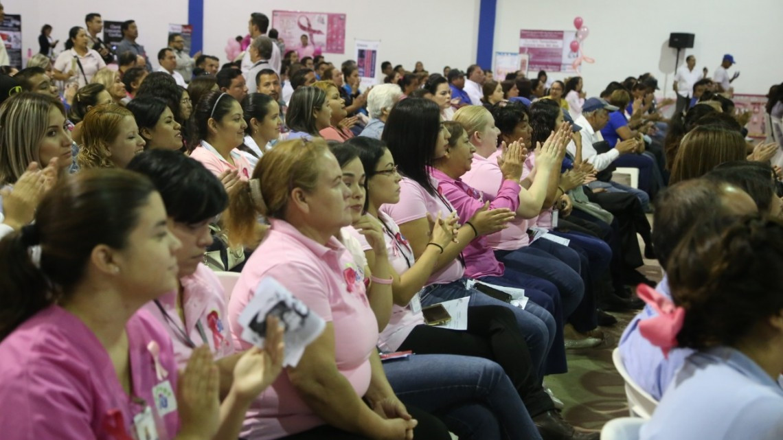 Previenen lucha contra el cáncer de mama
