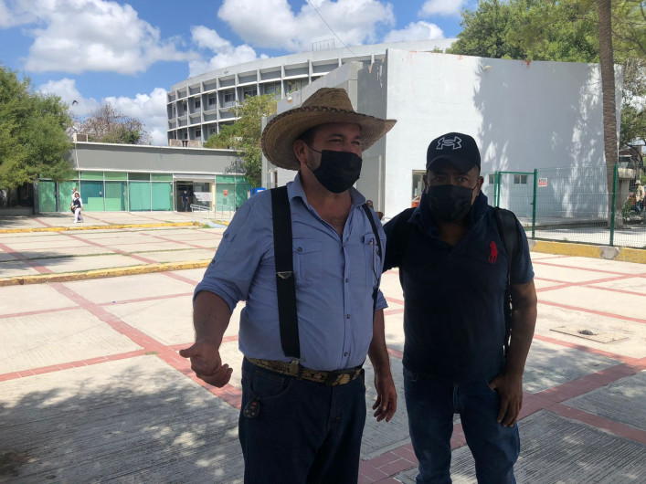 Protestan pacientes de hemodiálisis por condiciones del ISSSTE