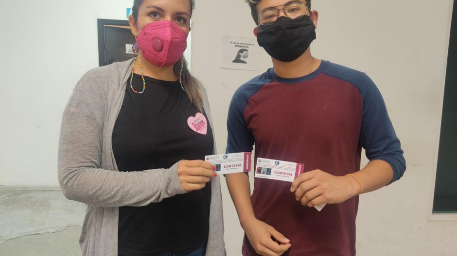 Entrega SEDESOL boletos para cine gratis