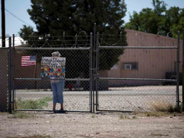 Migrante mexicana se declara en huelga de hambre