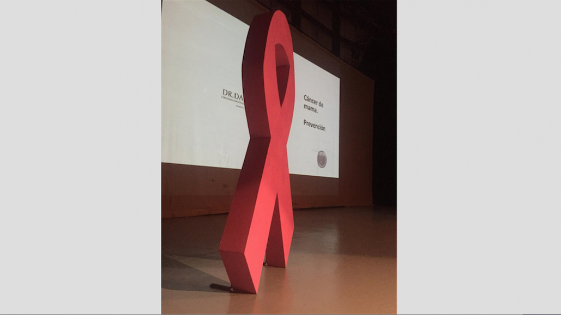 Realizan primer simposio de cáncer de mama