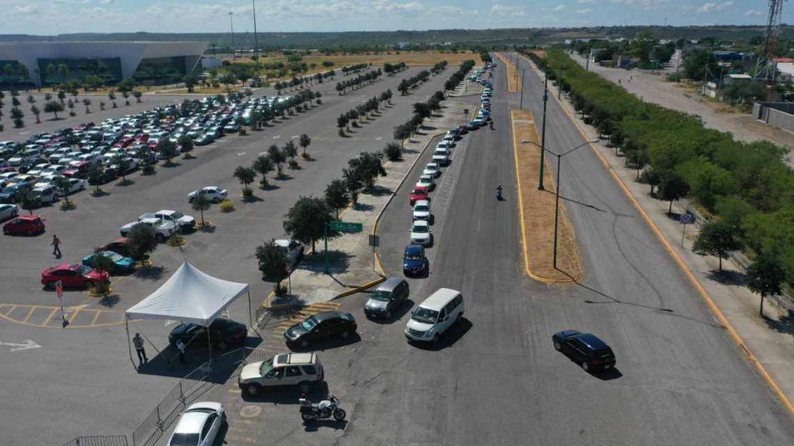 Inicia vacunación de 18 a 39 años en Victoria; el Guasón de los primeros en acudir 