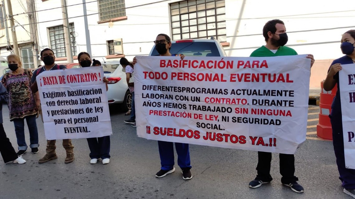 Protestan por entrega de plazas de salud a familiares de líderes sindicales 
