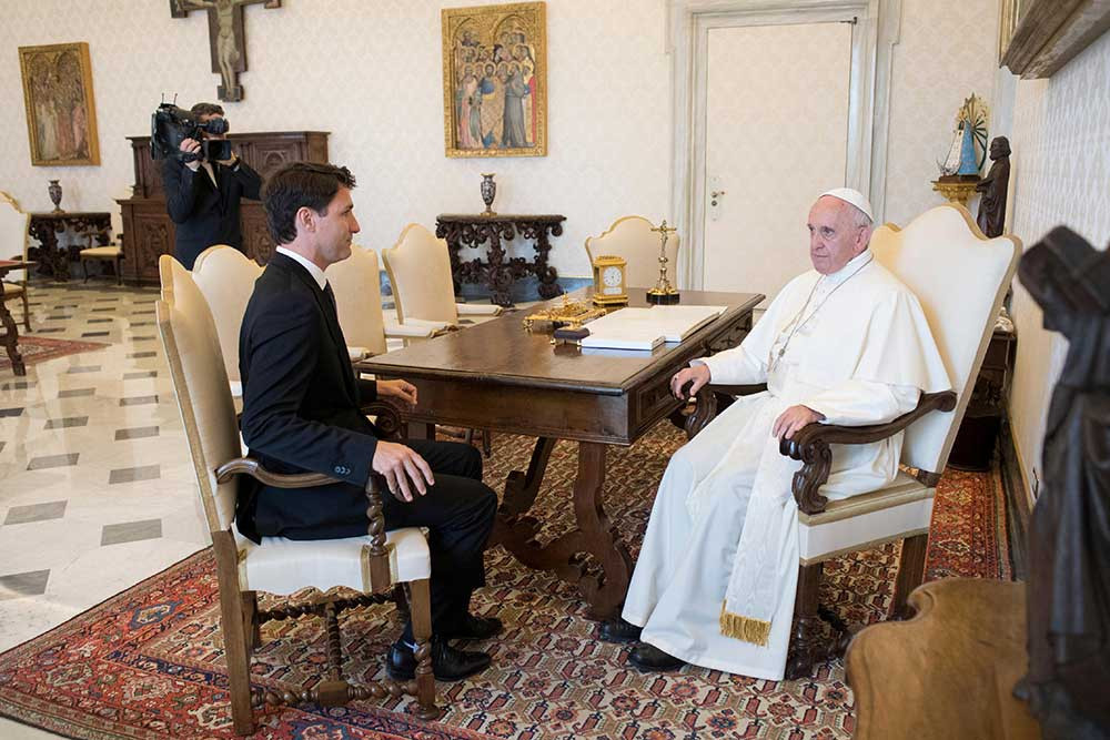 Recibe Papa Francisco a Trudeau en el Vaticano