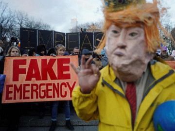 Trump ataca a California por demanda