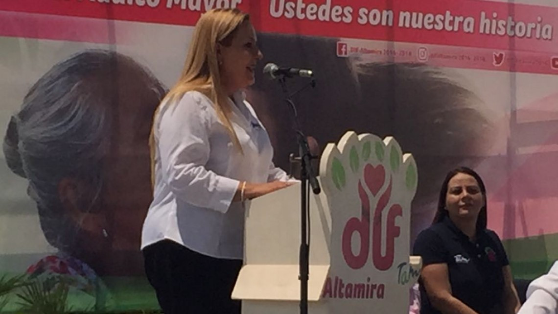 Festejan a los adultos mayores en Altamira