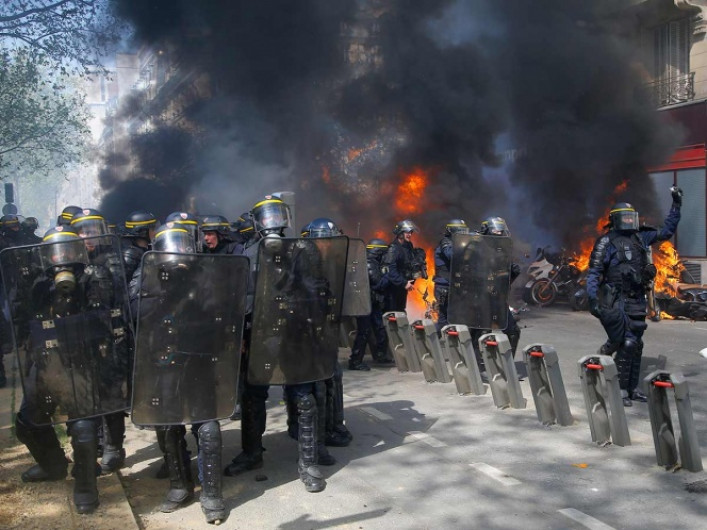 Disturbios en Francia tras marcha de 'chalecos amarillos'