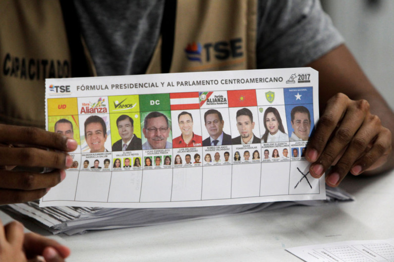 Pide senador elecciones transparentes en Honduras