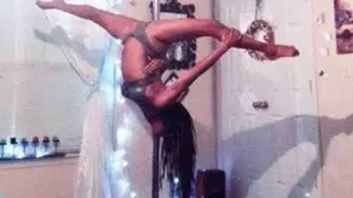 Maestra de primaria es suspendida por dar clases de pole dance