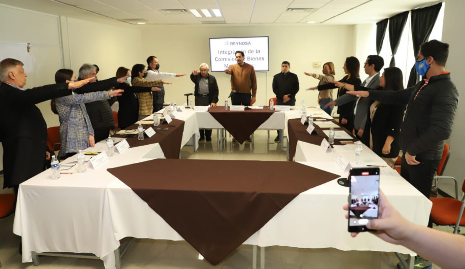 Toman protesta integrantes de la Comisión de Bienes Municipales 