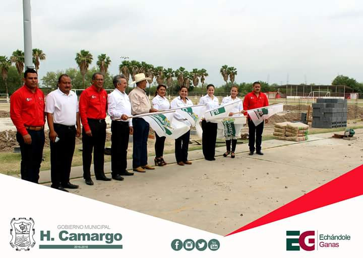 Comienzan trabajos de construcción para cancha de fútbol rápido