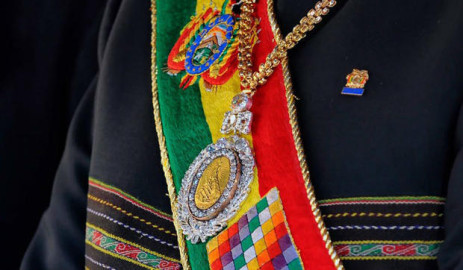 Recuperan la banda presidencial de Evo Morales