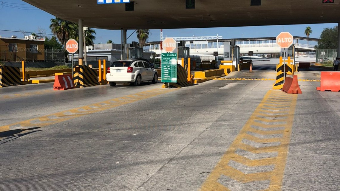 Reabren puentes con poca afluencia vehicular y peatonal.