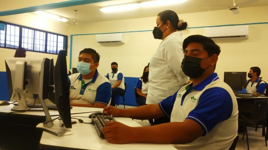 Celebra Conalep 40 años con actividades educativas y culturales